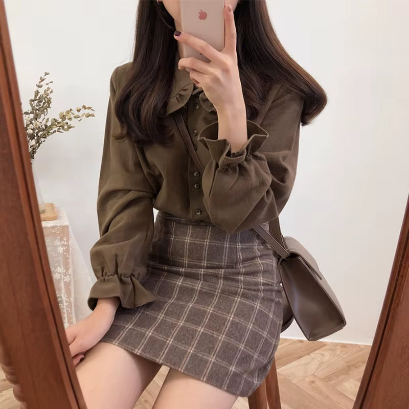 Basic Shirts Blouses Hot Sales 2019 Women Fashion Design Korean Preppy Style Flare Sleeve Peter Pan Collar White Button Shirt